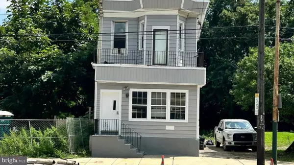 3918 W GIRARD AVE, Philadelphia, PA 19104