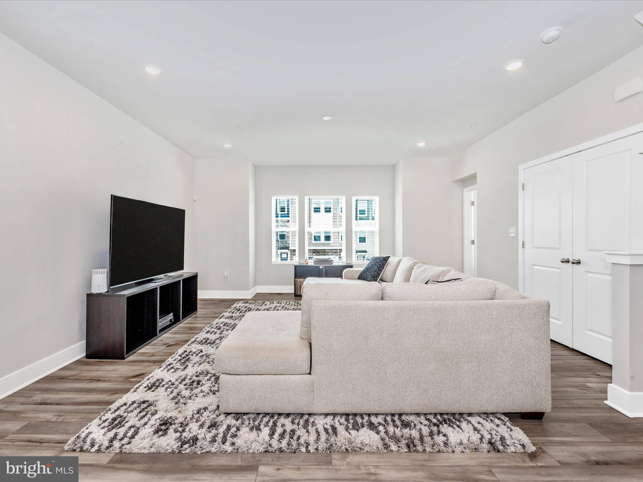 Essex, MD 21221,1806 WATERMARK WAY