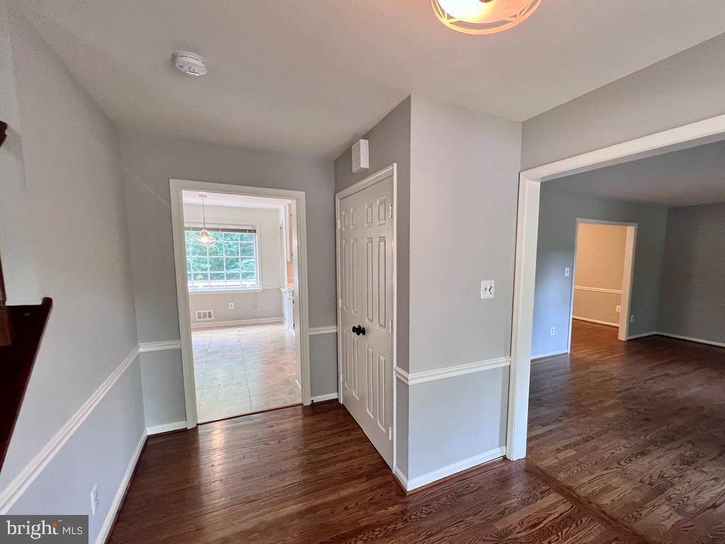Vienna, VA 22182,9101 STREAMVIEW LN