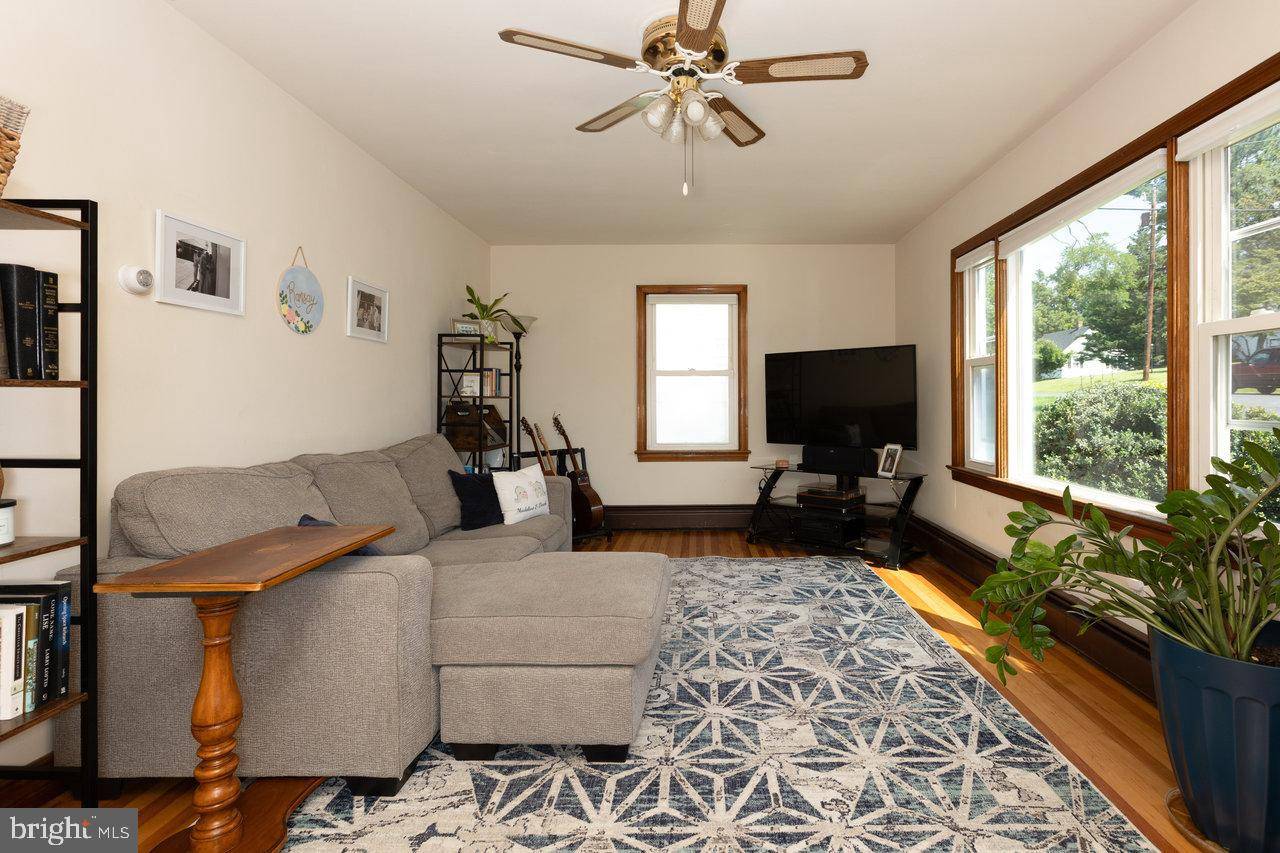 Staunton, VA 24401,122 FRASER LN