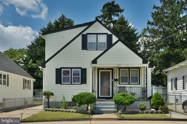 323 HUTCHINSON ST, Hamilton, NJ 08610