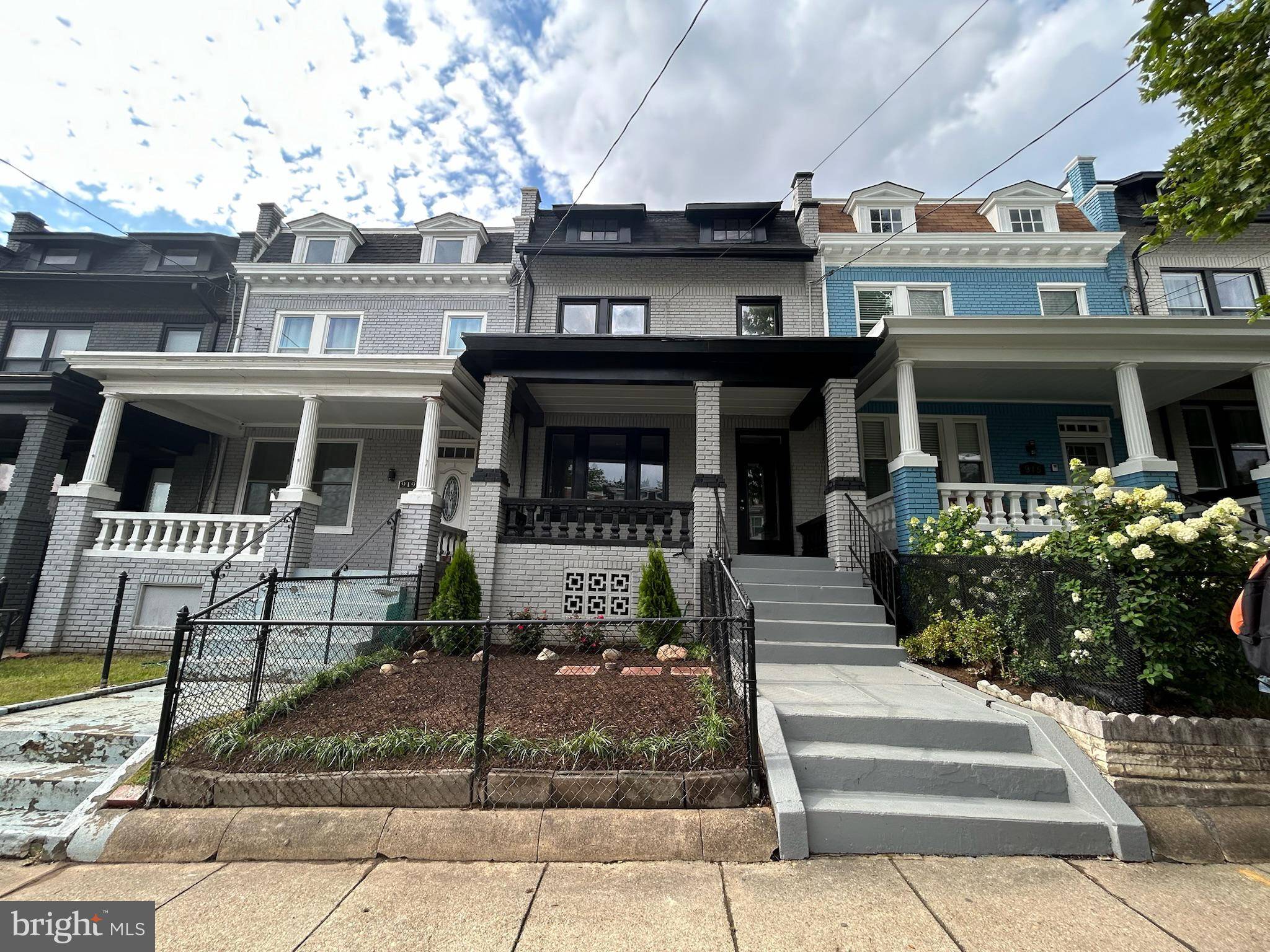 Washington, DC 20011,917 EMERSON ST NW