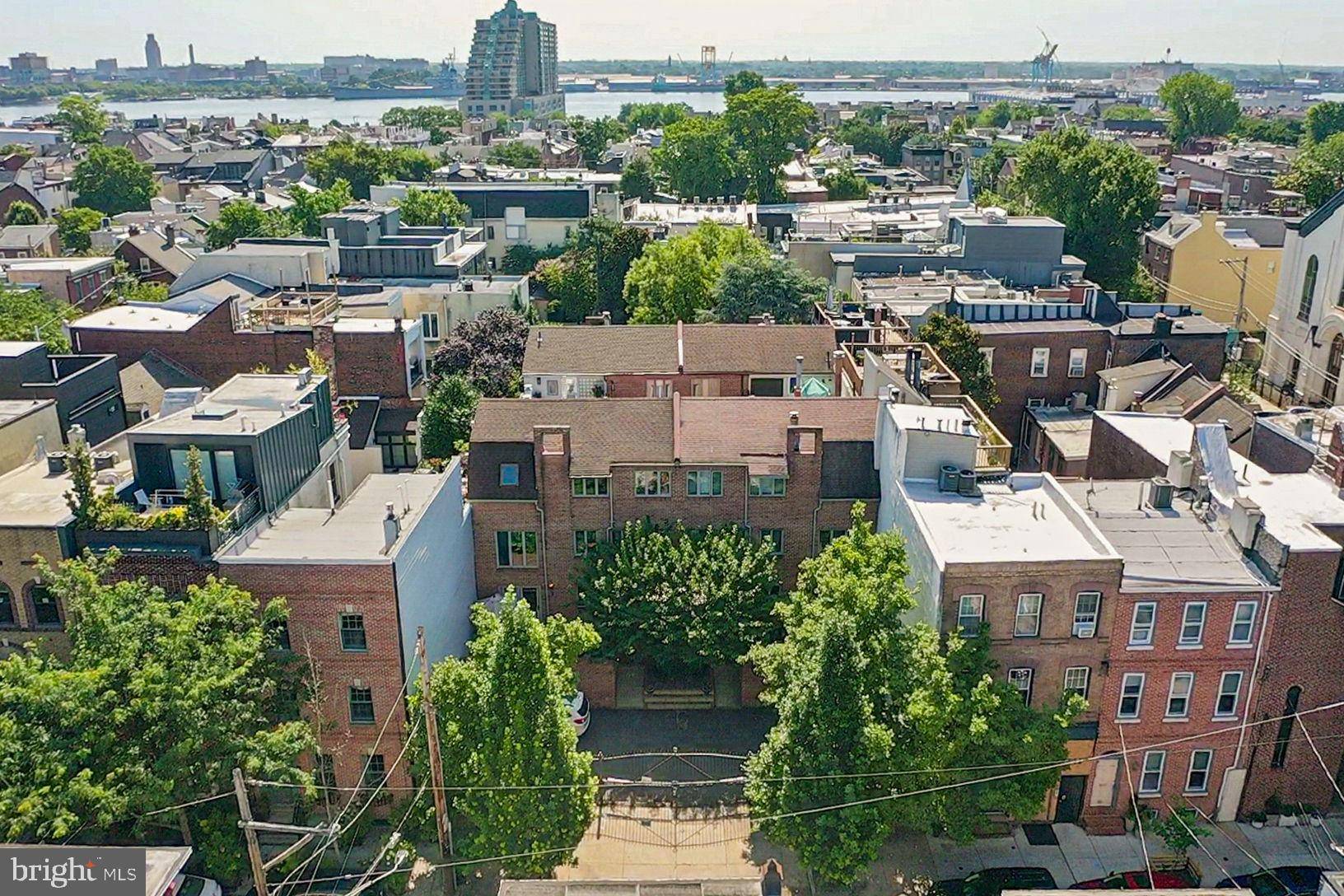 Philadelphia, PA 19147,751 S 3RD ST