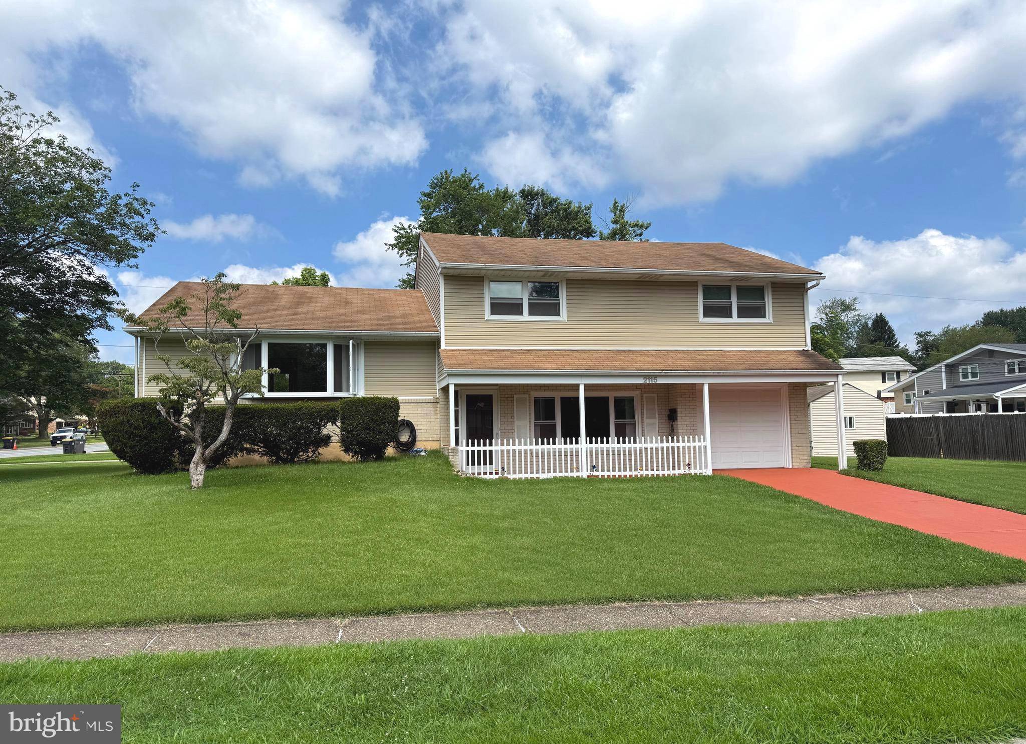 2115 COVENTRY DR, Wilmington, DE 19810