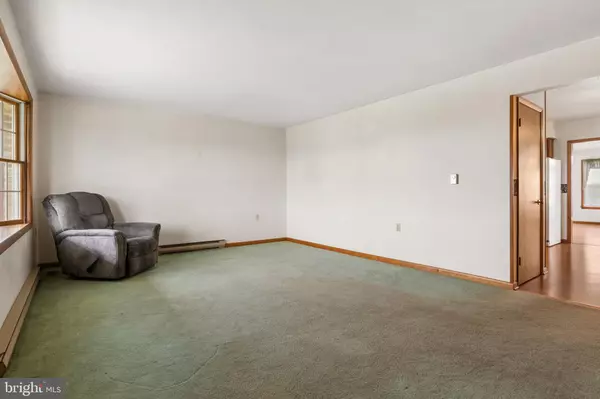 Hanover, PA 17331,186 SKYLITE DR