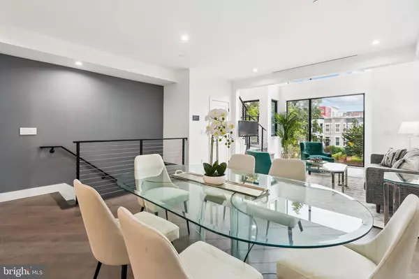 Washington, DC 20002,304 K ST NE #2PH