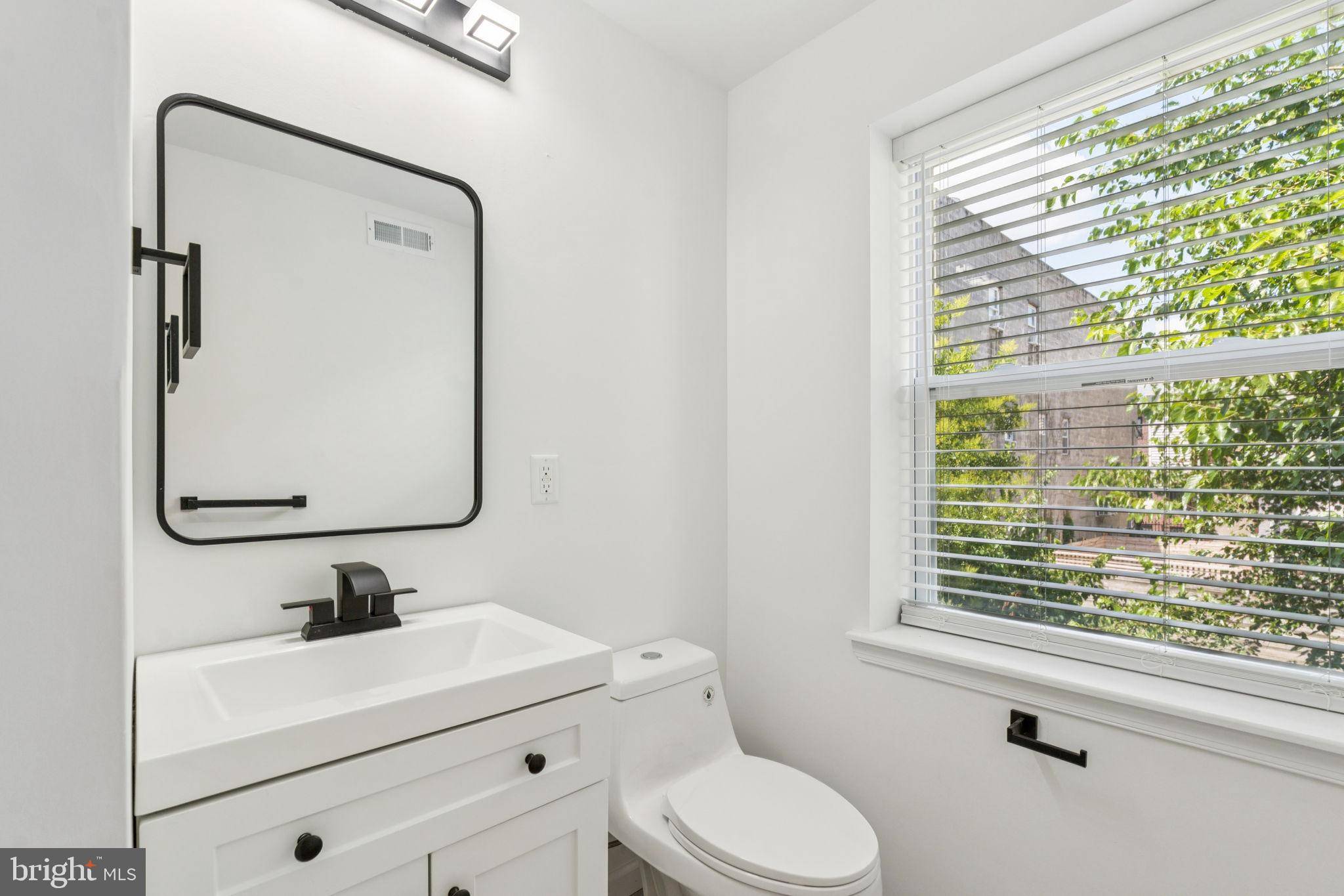 Philadelphia, PA 19122,434 W NORRIS ST #2