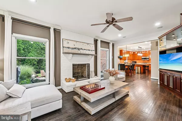 Pikesville, MD 21208,2 HURLINGHAM CT