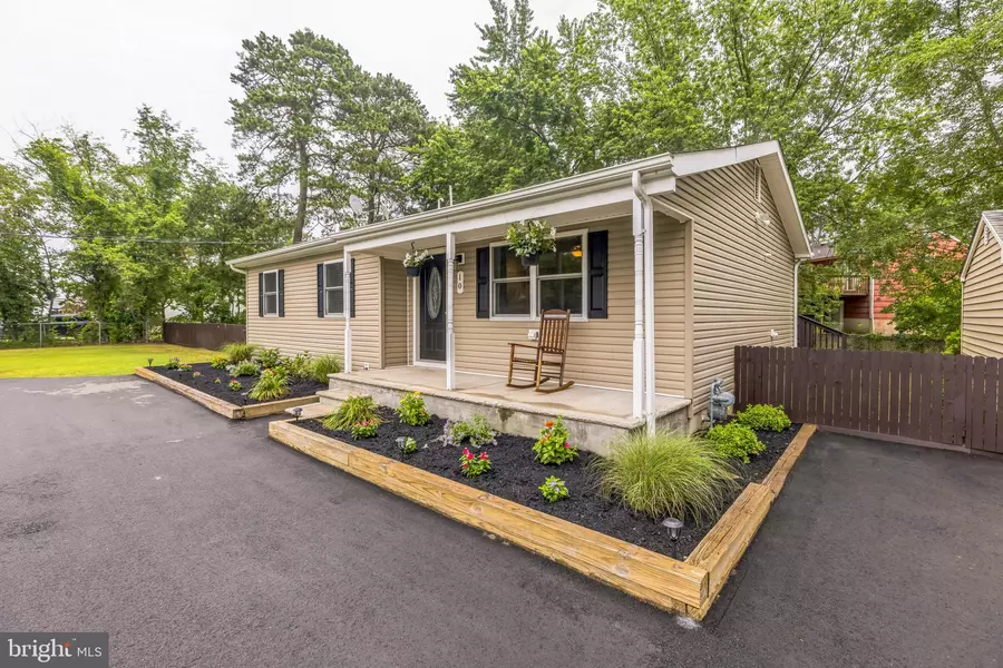 10 CHIPPEWA TRL, Browns Mills, NJ 08015