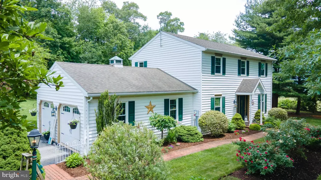 671 GAULT RD, Gap, PA 17527