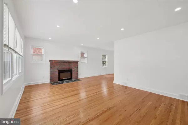 Pennsauken, NJ 08109,6134 GRANT AVE