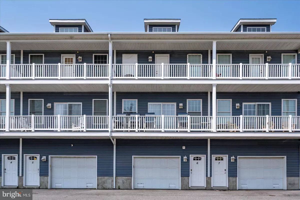 Ocean City, MD 21842,308 26TH ST #6