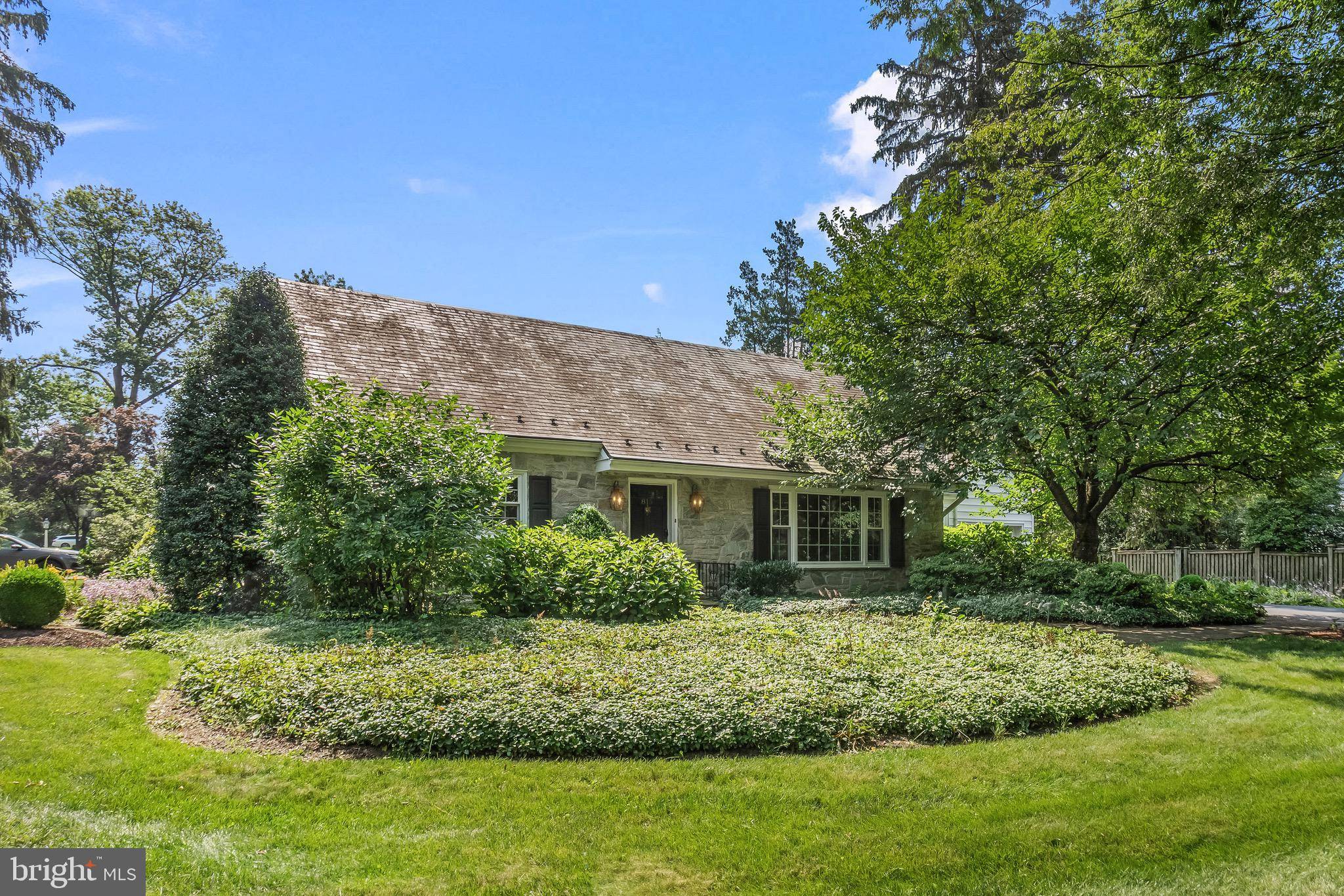 Lancaster, PA 17603,815 WILSON DR
