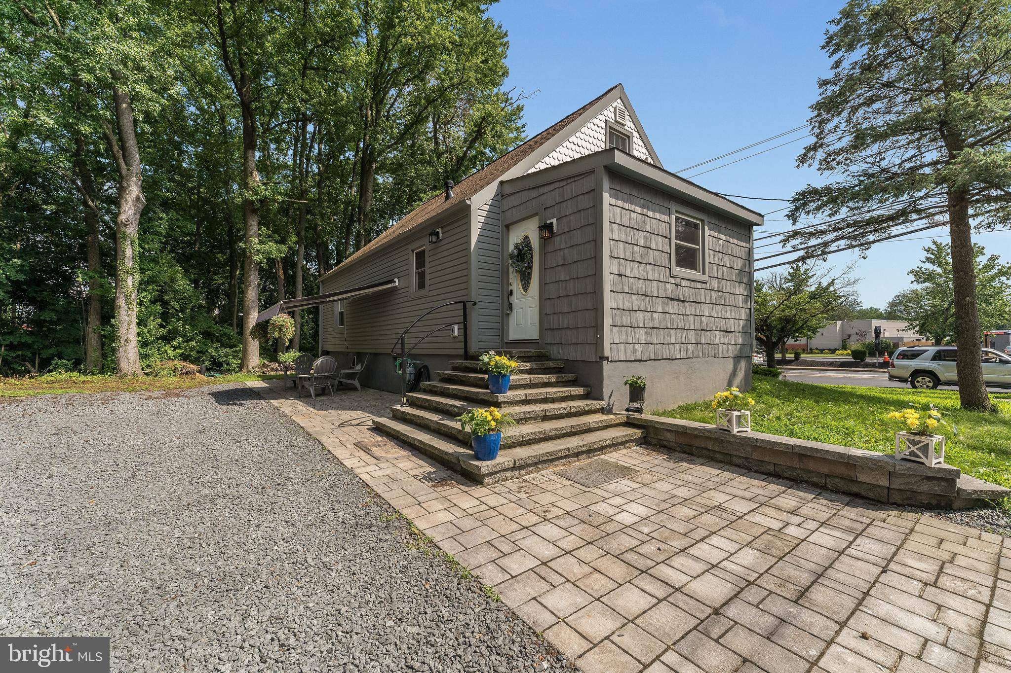 Trenton, NJ 08619,28 SLOAN AVE