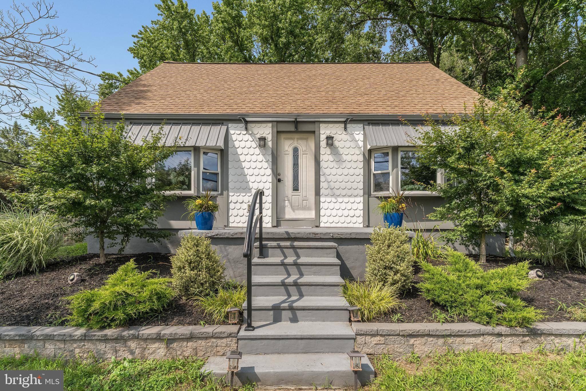 28 SLOAN AVE, Trenton, NJ 08619