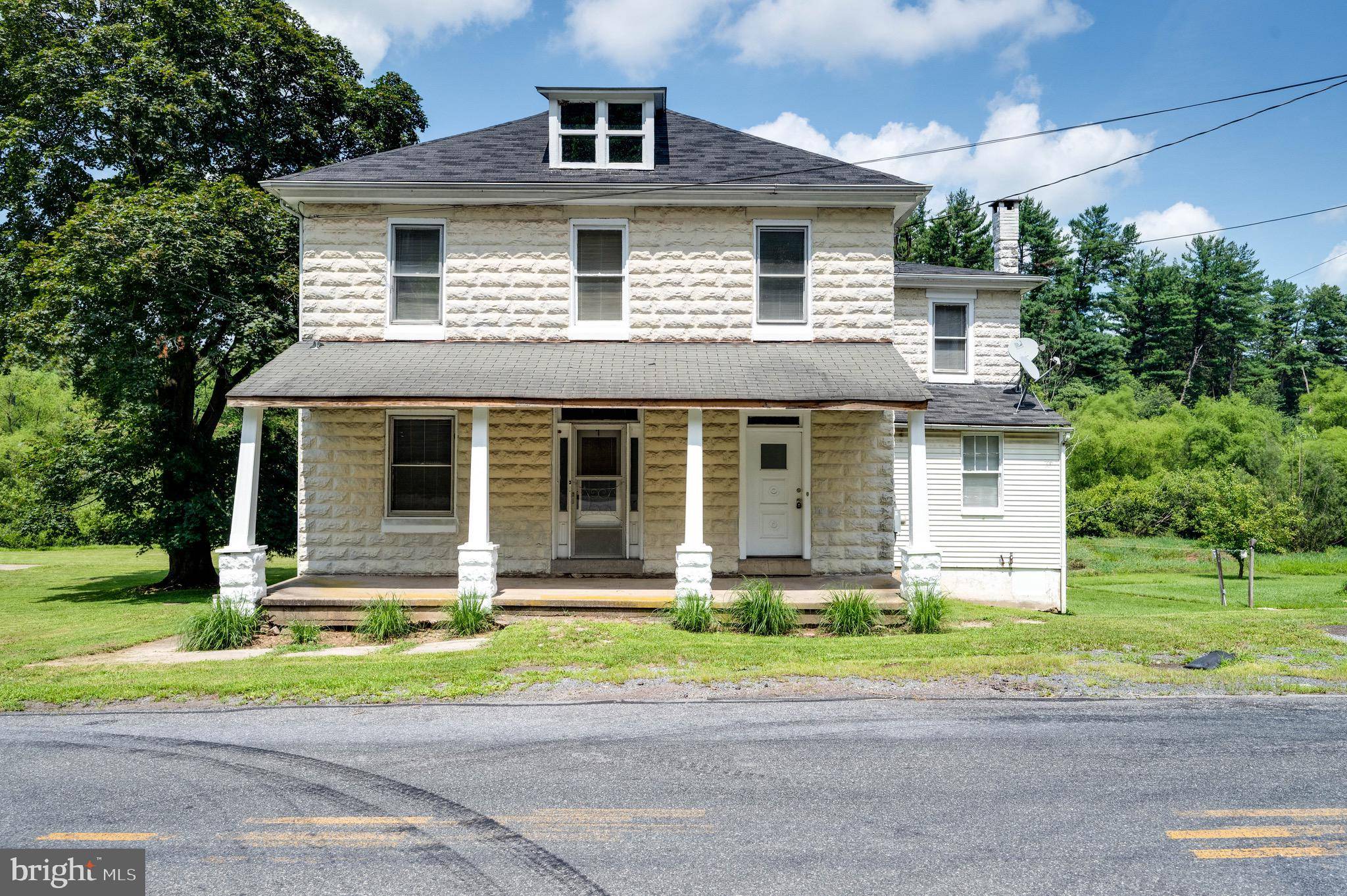 99 RACE ST, Bechtelsville, PA 19505