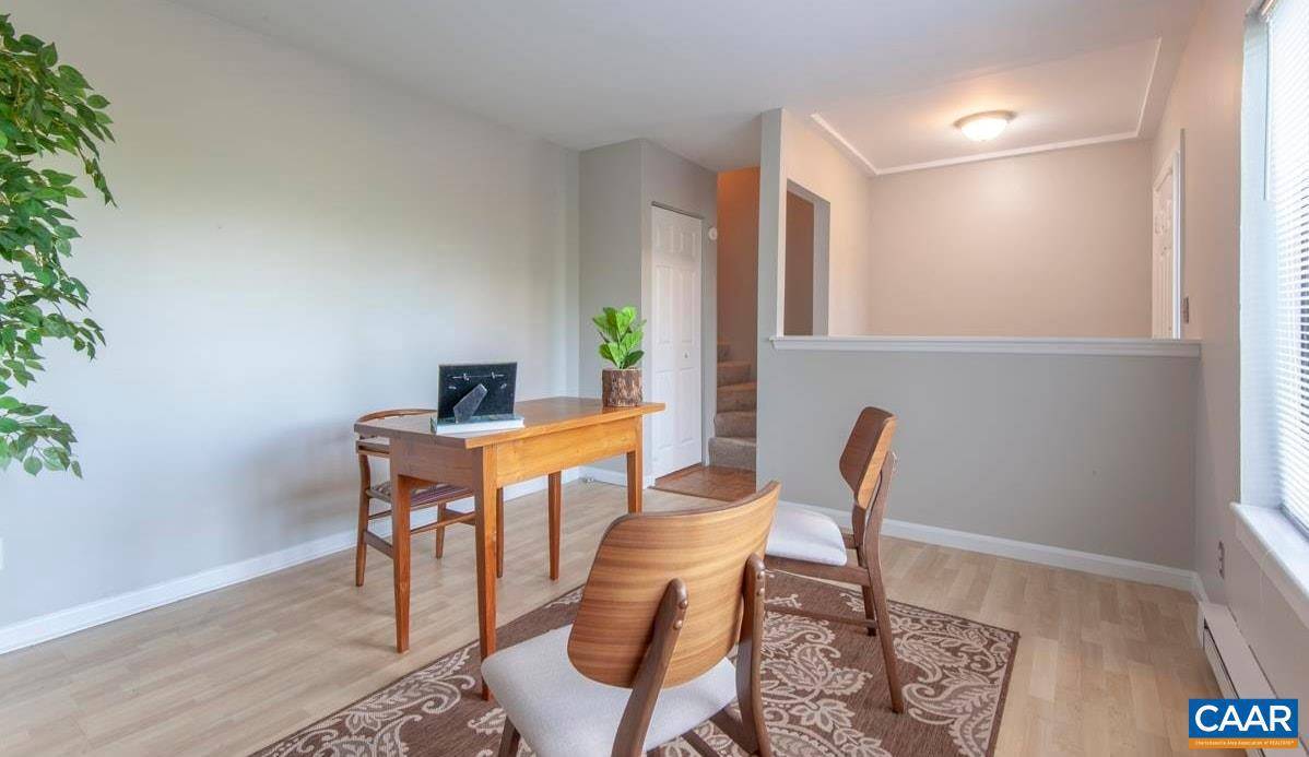 Charlottesville, VA 22901,943 SOUTHAMPTON DR