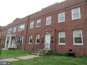 Washington, DC 20002,1733 E ST NE