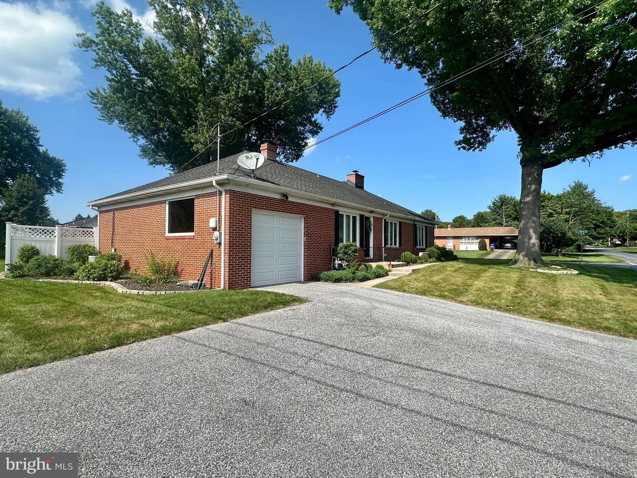 York, PA 17402,250 S FINDLAY ST