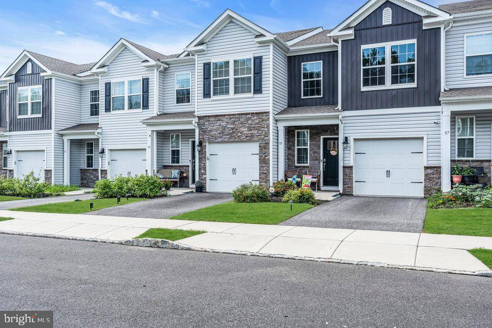 Burlington, NJ 08016,55 PEREGRINE WAY