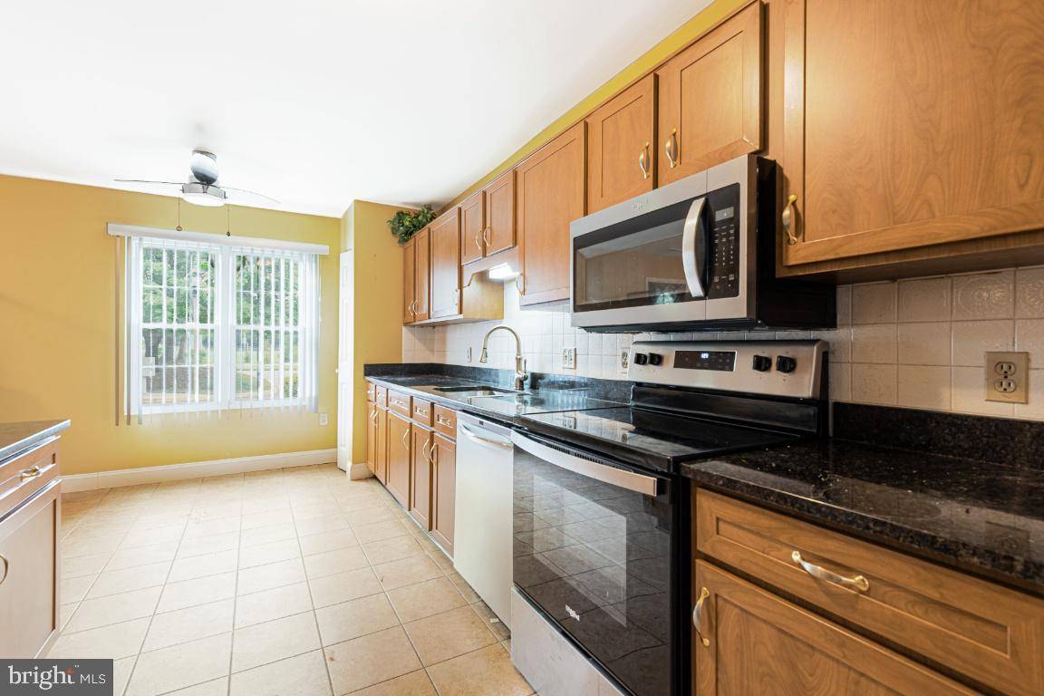 Bowie, MD 20716,15608 EMERY CT