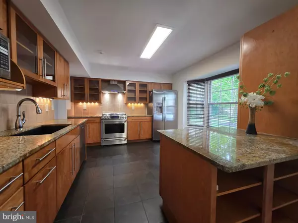 Derwood, MD 20855,15952 INDIAN HILLS TER