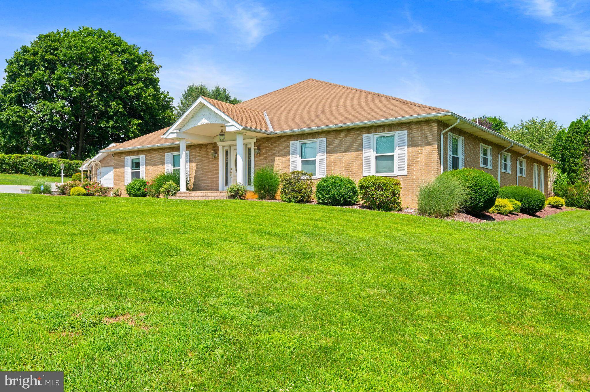 Nazareth, PA 18064,242 SCHOENECK AVE