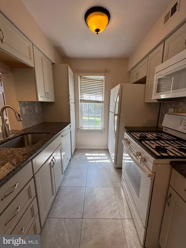 Blackwood, NJ 08012,1701 ABERDEEN LN