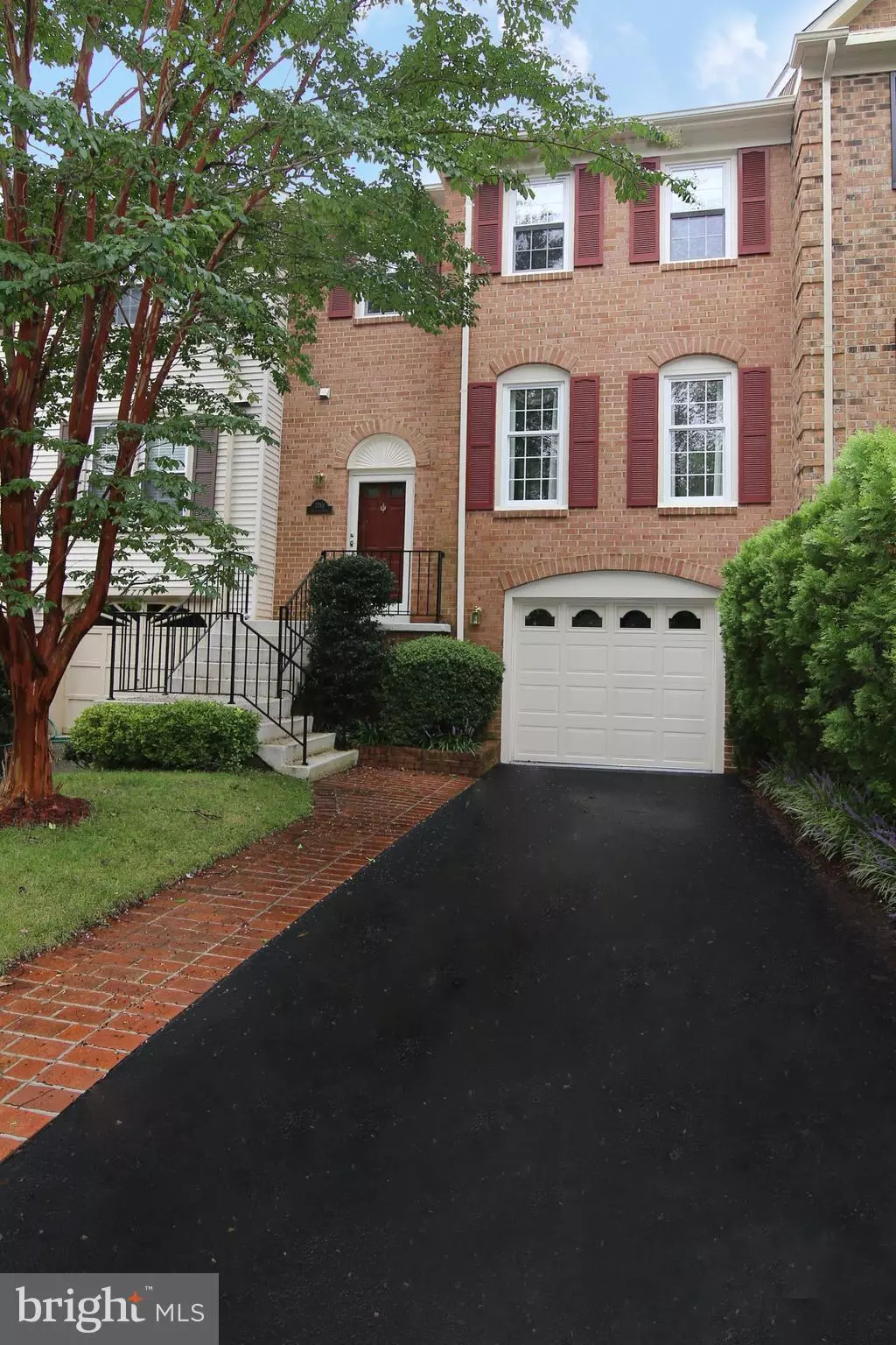 Springfield, VA 22152,7713 SHOOTINGSTAR DR