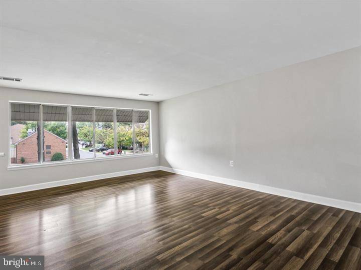 Gaithersburg, MD 20886,18701 WALKERS CHOICE RD #5