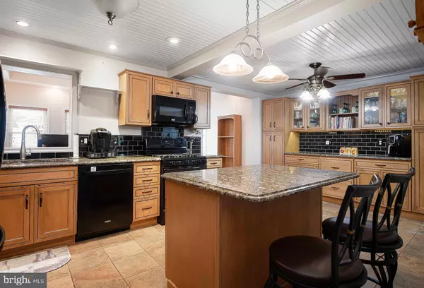 Parkville, MD 21234,8402 BAYBERRY RD