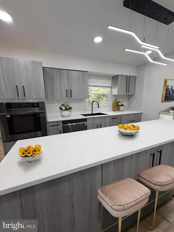 Laurel, MD 20708,8908 EASTBOURNE LN