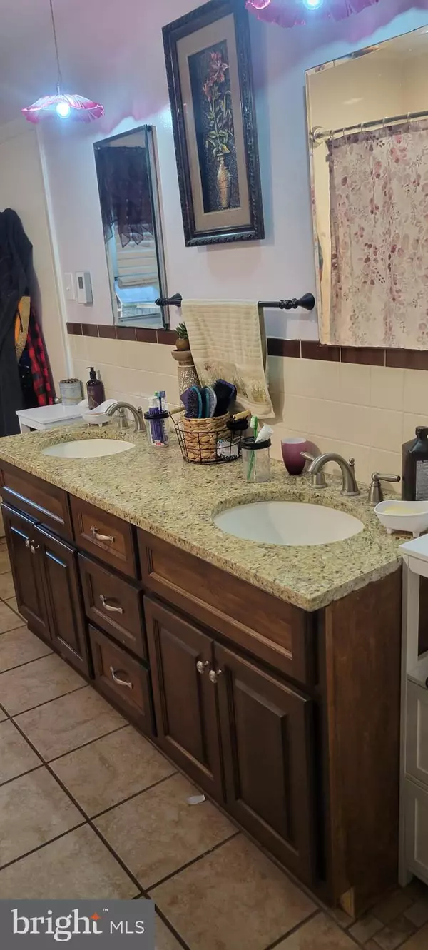 Pottstown, PA 19464,100 MAUGERS MILL RD