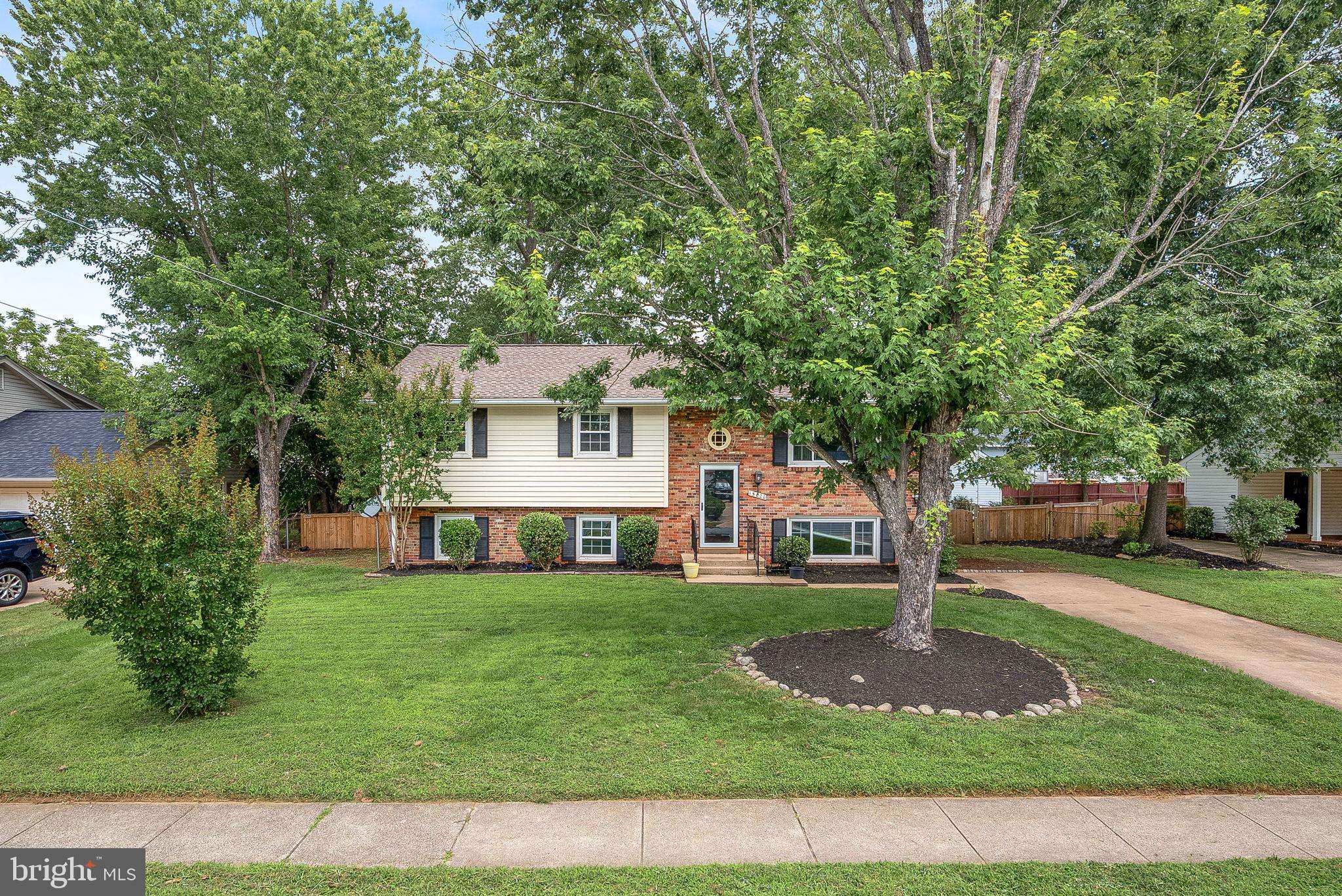 Centreville, VA 20120,15020 CARLBERN DR