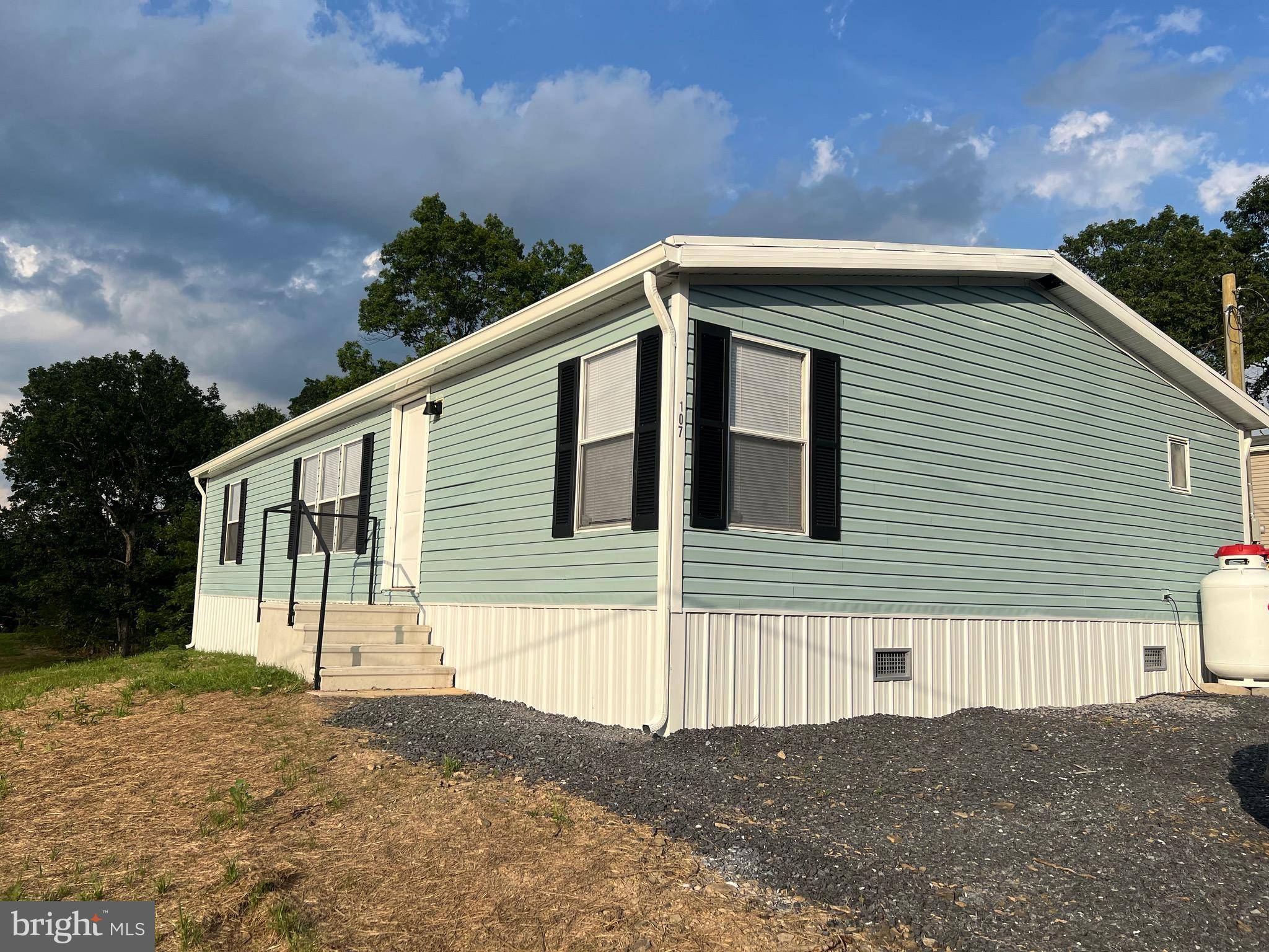 107 DUGAN CT, Hedgesville, WV 25427