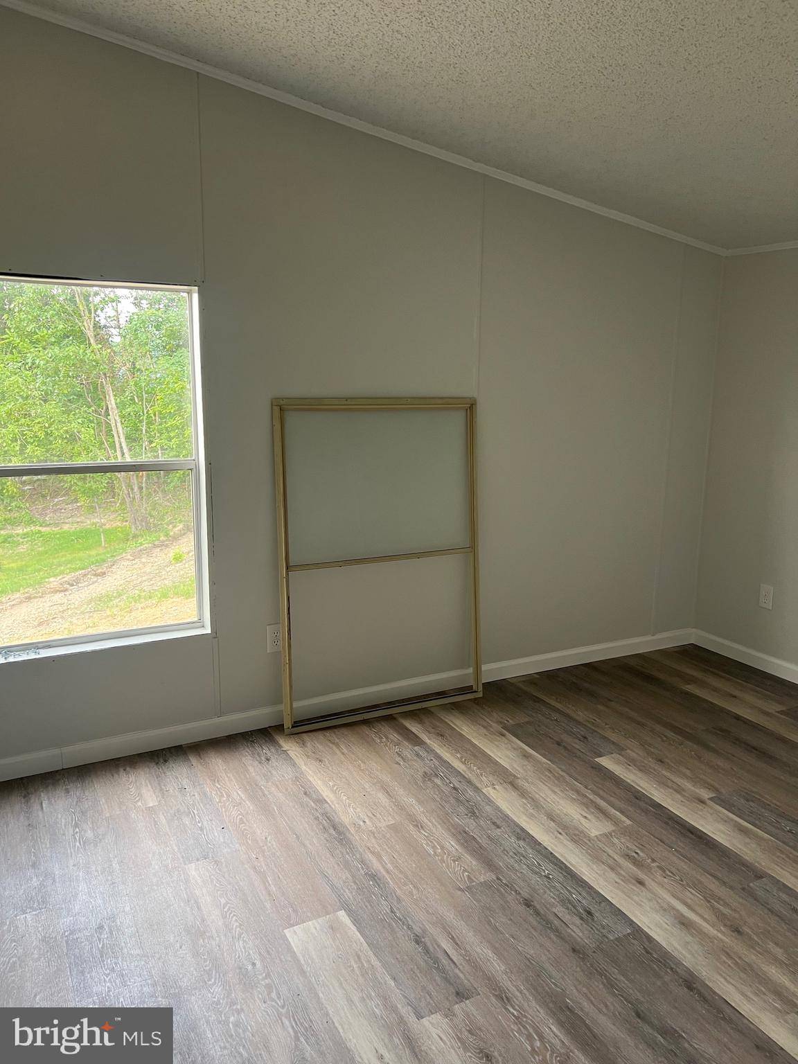 Hedgesville, WV 25427,107 DUGAN CT