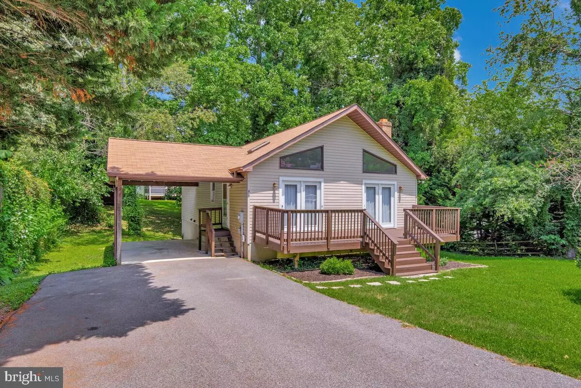 Lusby, MD 20657,414 GROVER LN