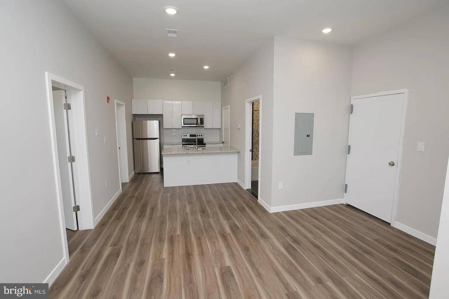 Philadelphia, PA 19130,1621 RIDGE AVE #3 FL