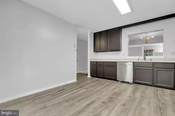 Laurel, MD 20723,9216 HOWLAND RD