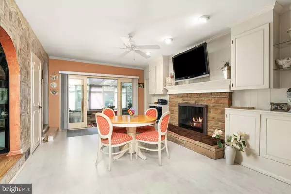 Lawrence Township, NJ 08648,242 FIELDBORO DR