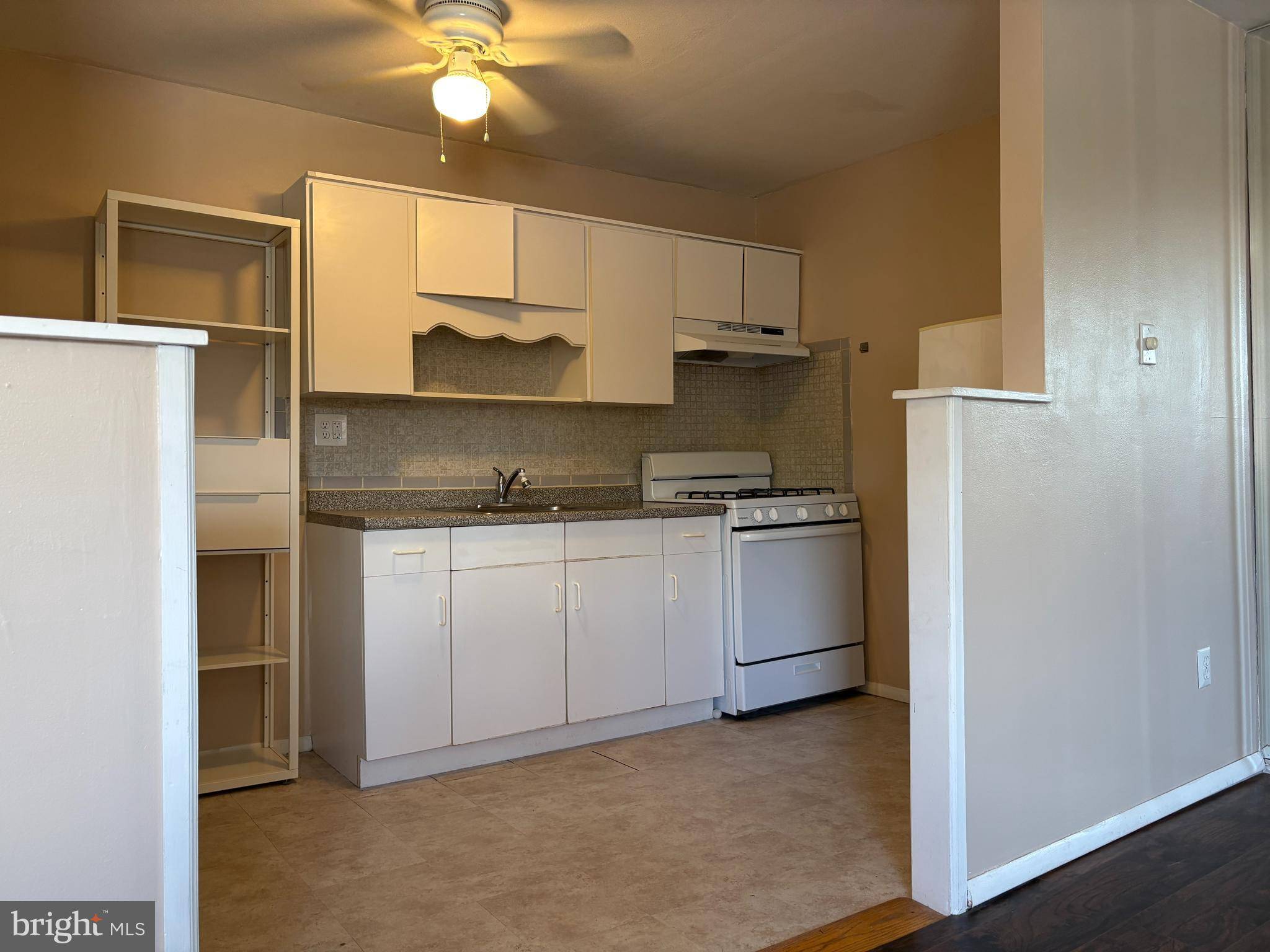 Philadelphia, PA 19148,2842 S ISEMINGER ST #1