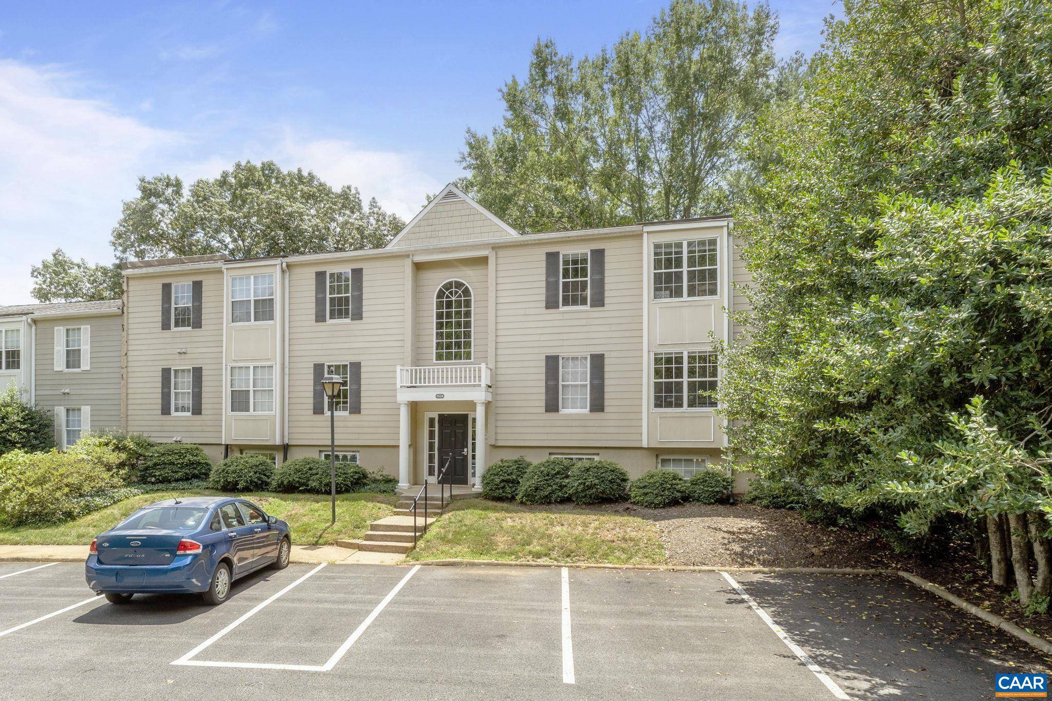 Charlottesville, VA 22903,1504 VILLA TER #B