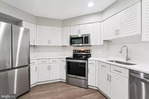 Potomac, MD 20854,10901 WHITERIM DR