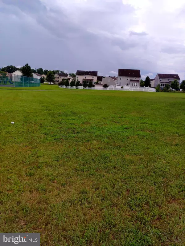 Clayton, DE 19938,428 CHRISTIANA RIVER DR