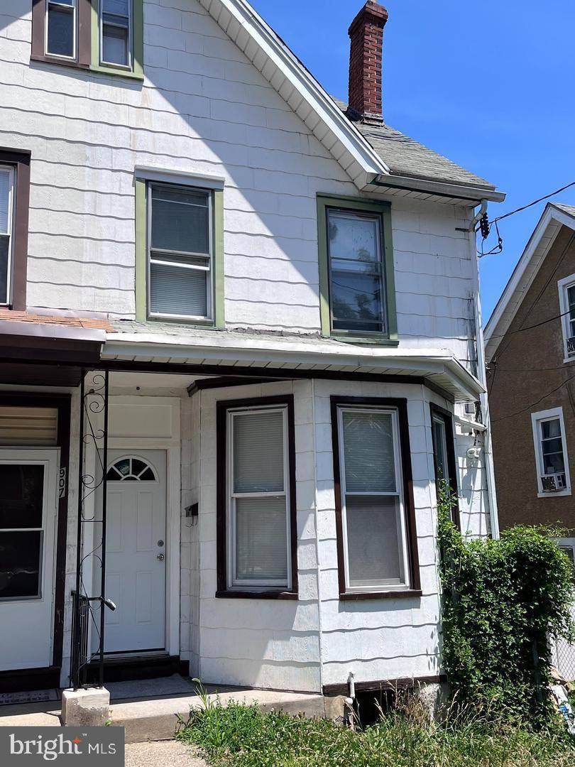 Darby, PA 19023,905 PINE ST