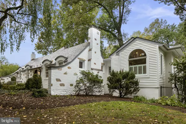 Falls Church, VA 22043,7058 IDYLWOOD RD