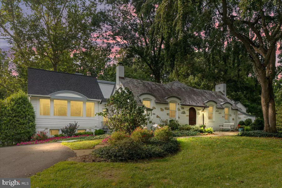 7058 IDYLWOOD RD, Falls Church, VA 22043