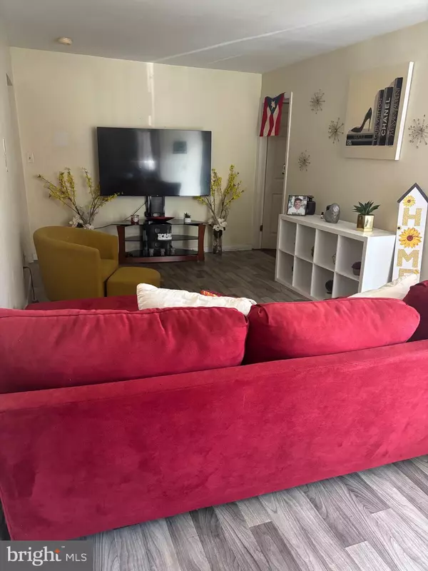 Carneys Point, NJ 08069,243 I ST