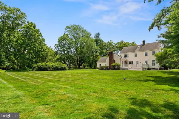 Pennington, NJ 08534,212 PENN VIEW DR