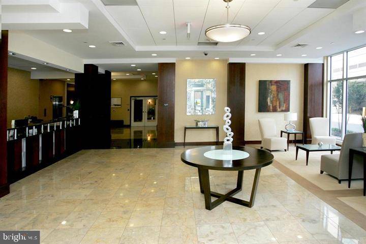 Arlington, VA 22201,1020 HIGHLAND ST N #311